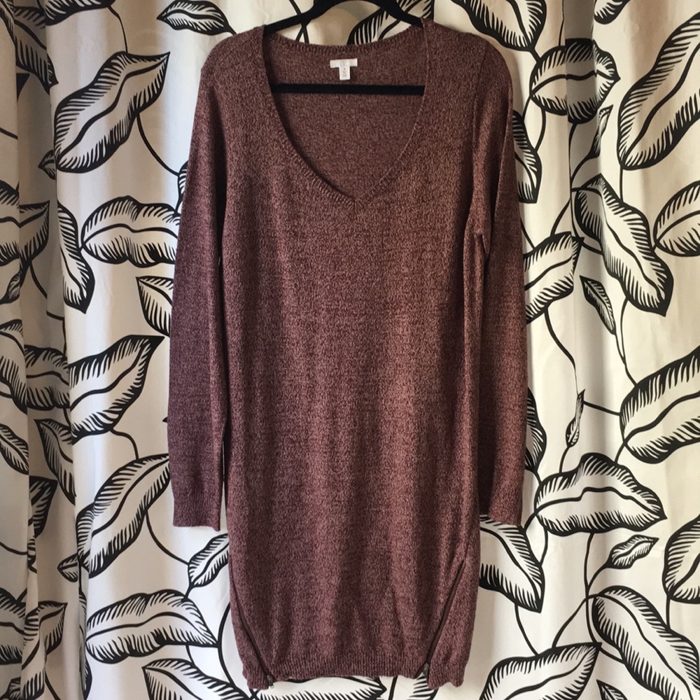 Sweater dress with zipper detailing